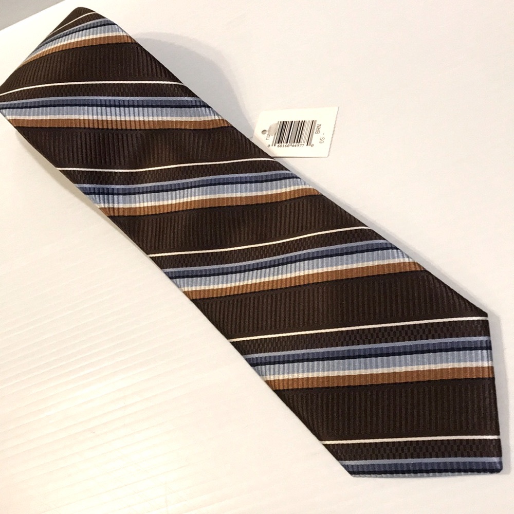 NWT Forsyth of Canada Inc. Men’s Silk Necktie